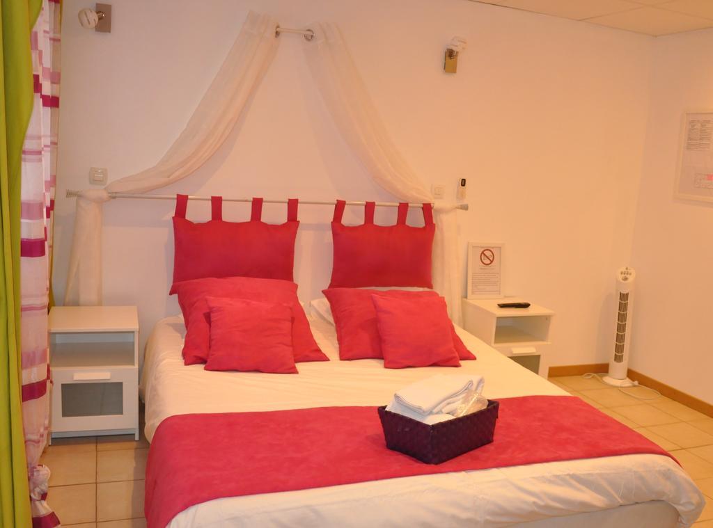 Hotel Les Mimosas Bormes-les-Mimosas Pokój zdjęcie